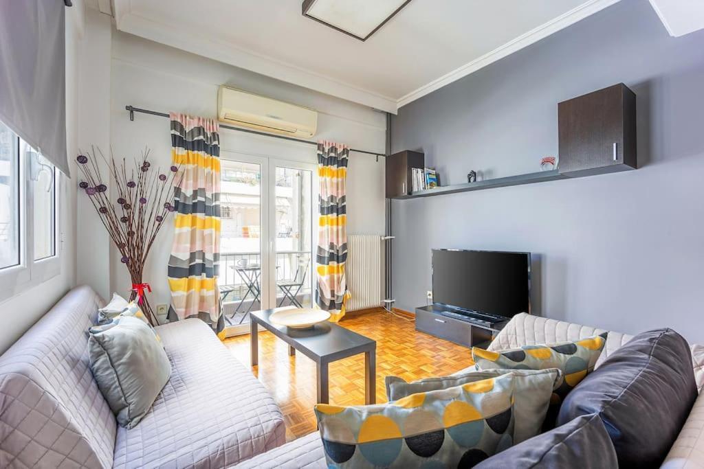 Apartment In The Middle Of Everything Athen Exterior foto