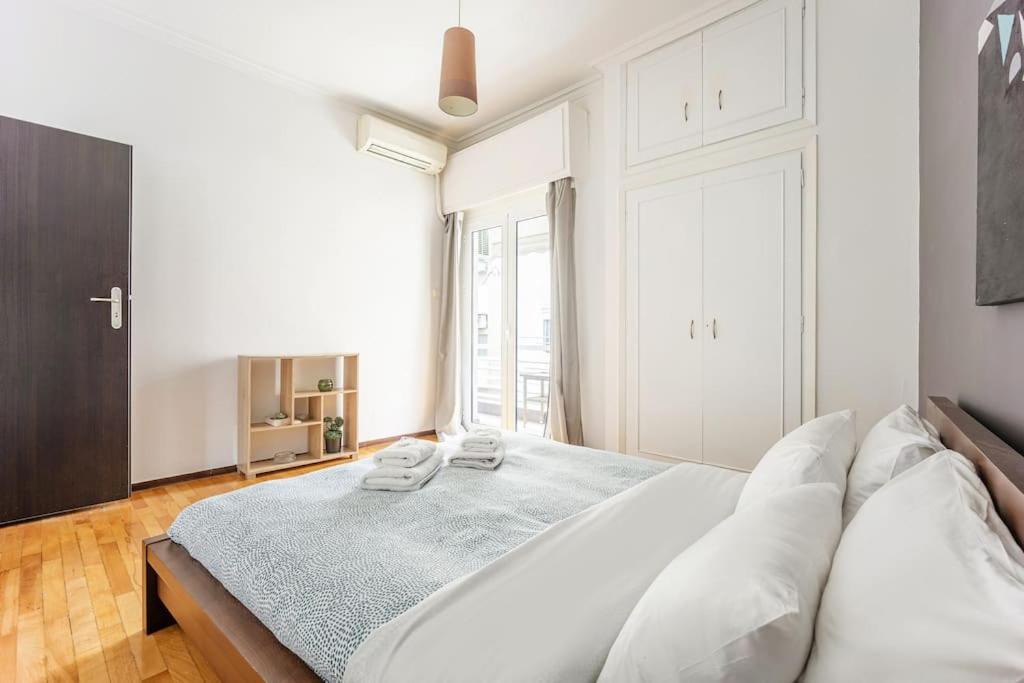 Apartment In The Middle Of Everything Athen Exterior foto